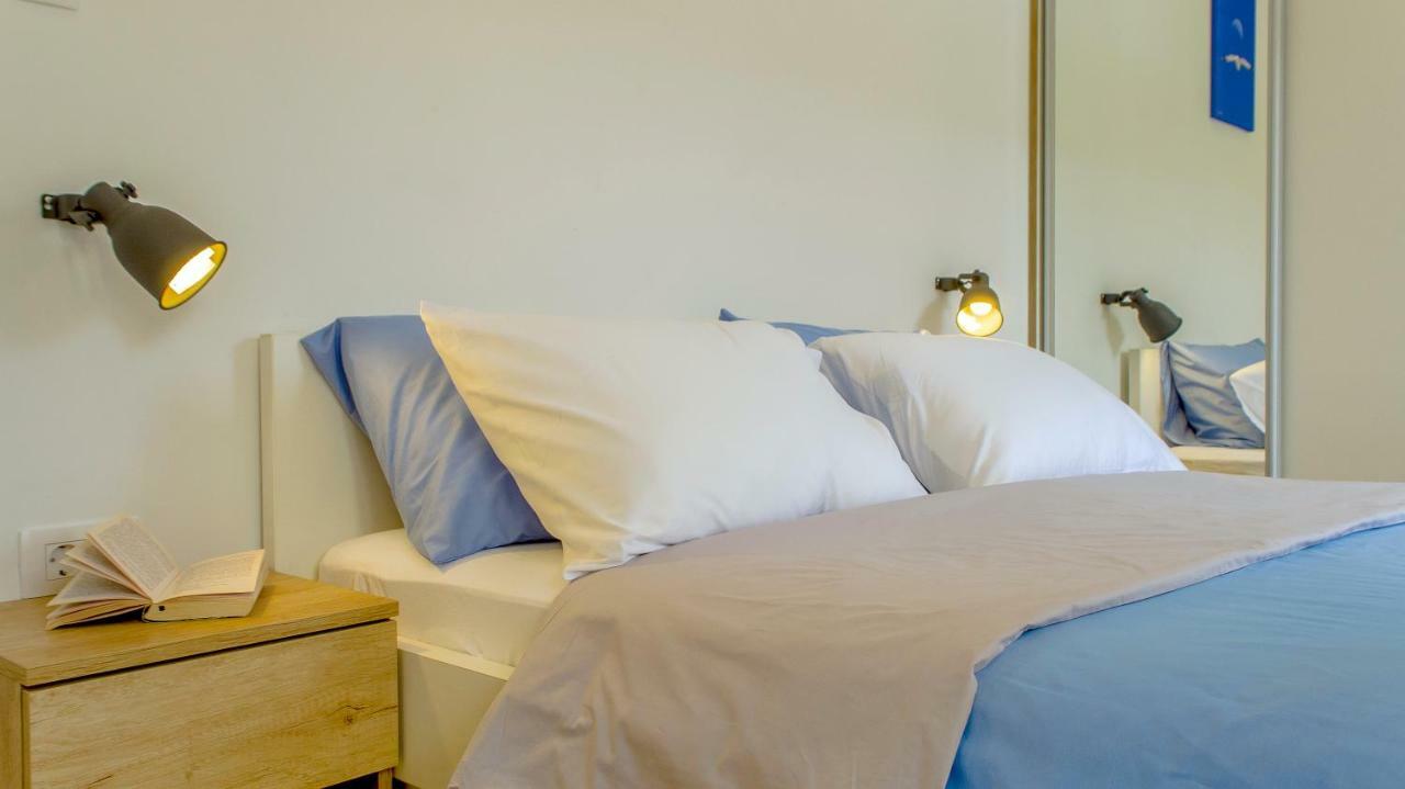 コミジャ The Little Gem Bed & Breakfast エクステリア 写真