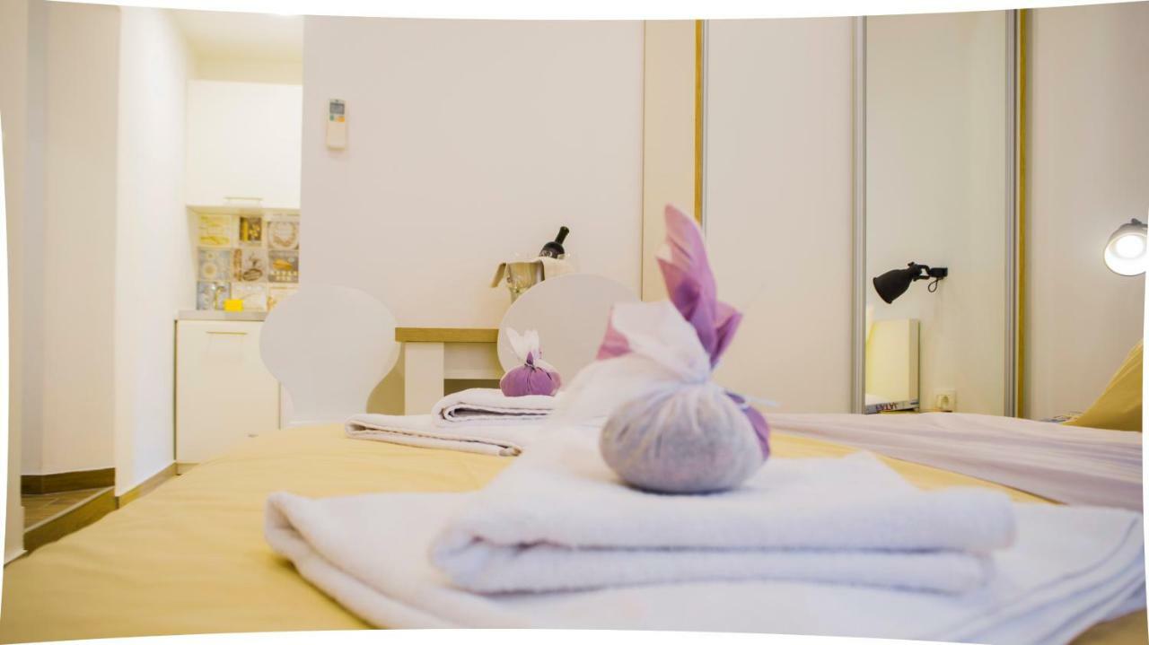 コミジャ The Little Gem Bed & Breakfast エクステリア 写真