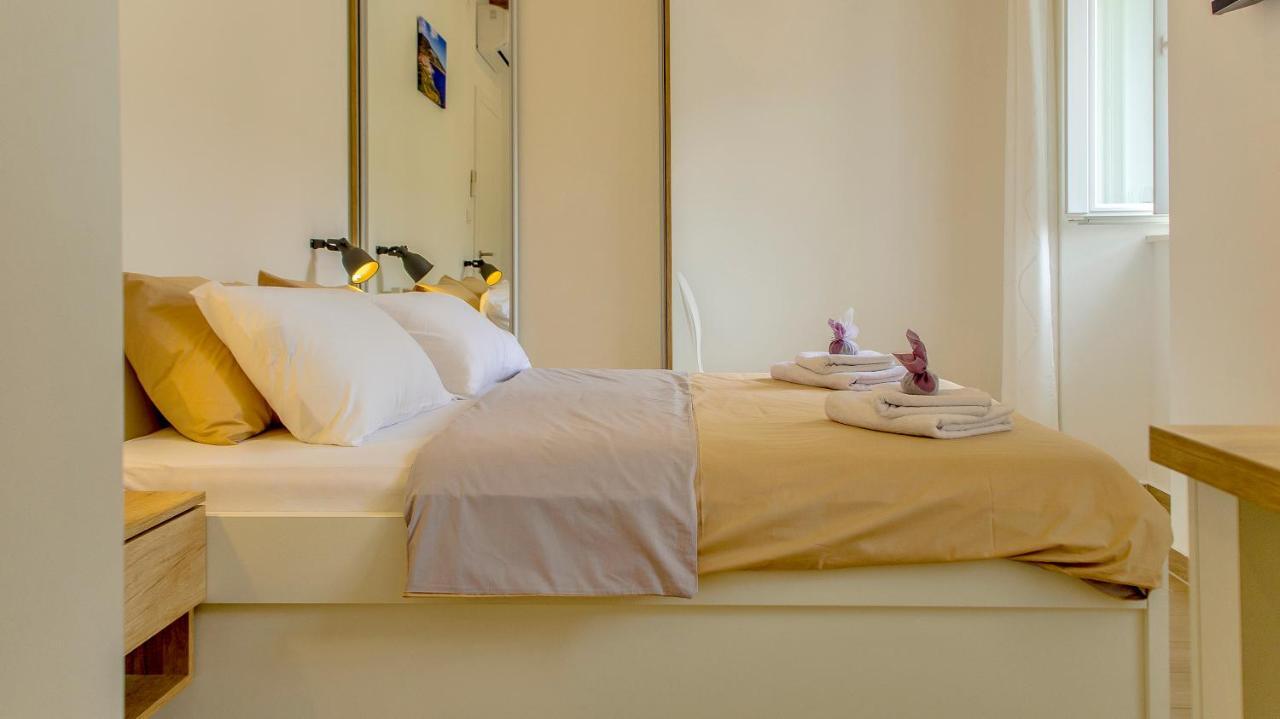 コミジャ The Little Gem Bed & Breakfast エクステリア 写真